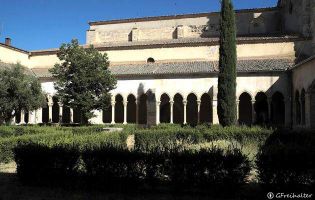 Jardín - Monasterio Santa María la Real de Nieva Jardín - Monasterio Santa María la Real de Nieva