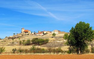 Ruta del Riaza por la Ribera del Duero - Bodegas e Iglesia de Moradillo de Roa