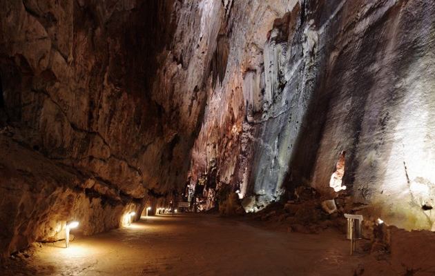 Visitas - Cueva de Valporquero