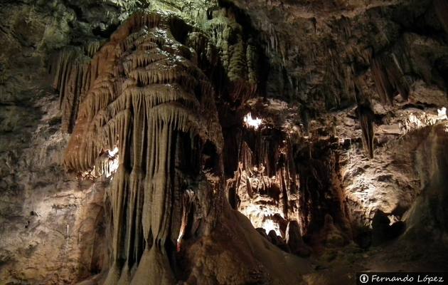 Estalagmitas - Cueva de Valporquero