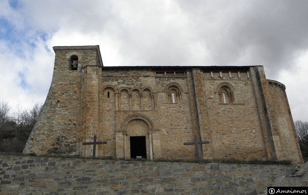 Iglesia de San Miguel - Corullón