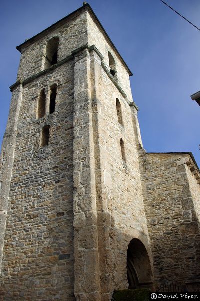 Iglesia de San Esteban - Corullón