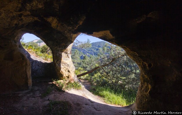 Cueva de los Portugueses - Tártales de Cilla