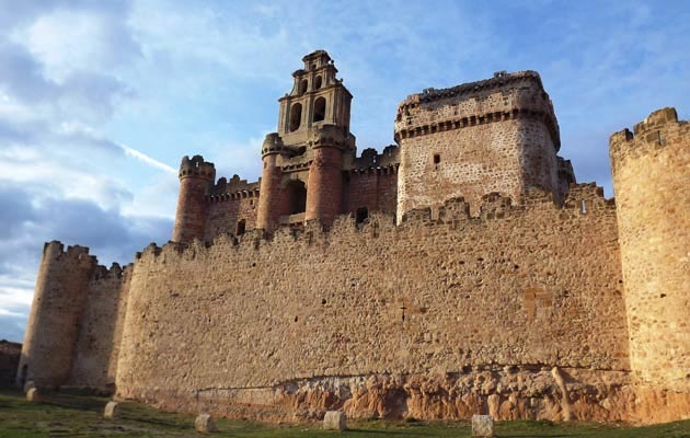 Qué ver en Tierra de Pinares - Castillo de Turégano - Segovia