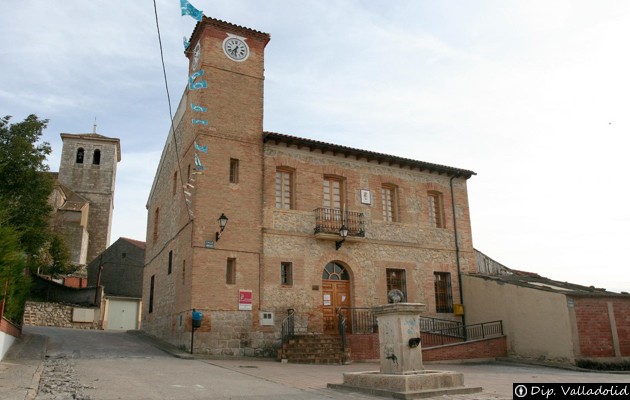 Ayuntamiento de Villavaquerín