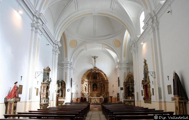 Interior Iglesia de Serrada