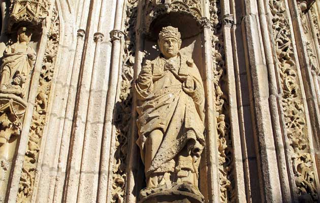 Fachada gótico isabelina en la provincia de Burgos - Aranda de Duero
