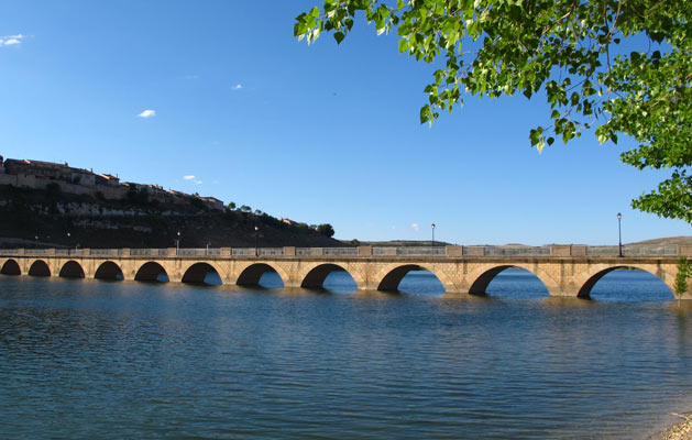 Puente sobre el Embalse de Linares - Maderuelo