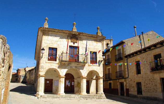 Edificio blasonado - Ayuntamiento de Sotillo de la Ribera - Burgos