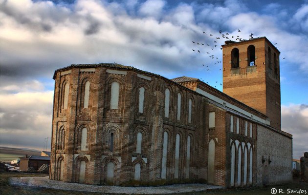 Iglesia - Narros del Castillo