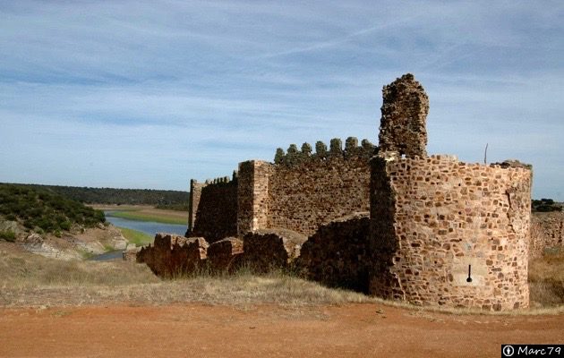 Castillo de Castrotorafe - San Cebrián de Castro