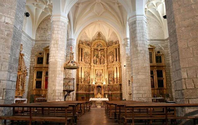 Interior Iglesia de Villabáñez - Ruta en moto por la Ribera del Duero en Valladolid