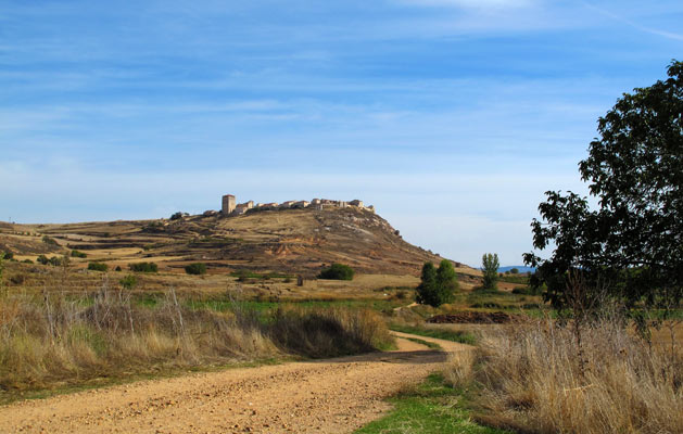 Ruta del Riaza por la Ribera del Duero - Villa medieval de Haza o Aza 