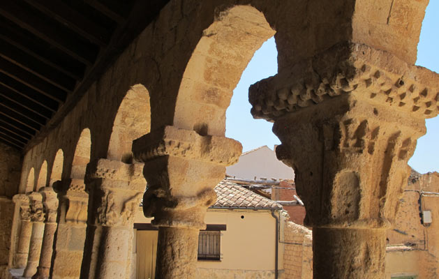 Qué ver en San Esteban de Gormaz - Capiteles de la Iglesia de San Miguel