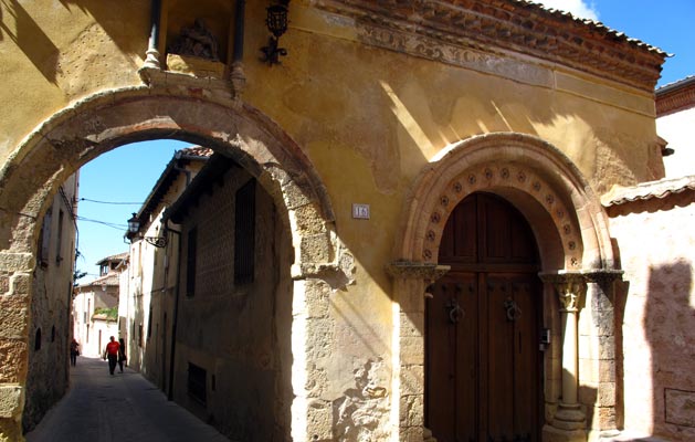 Arquitectura civil románica - Segovia