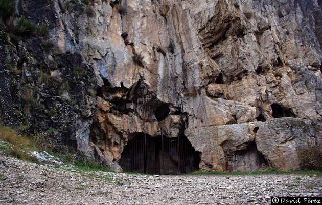 Cueva de San Genadio - Peñalba de Satiago